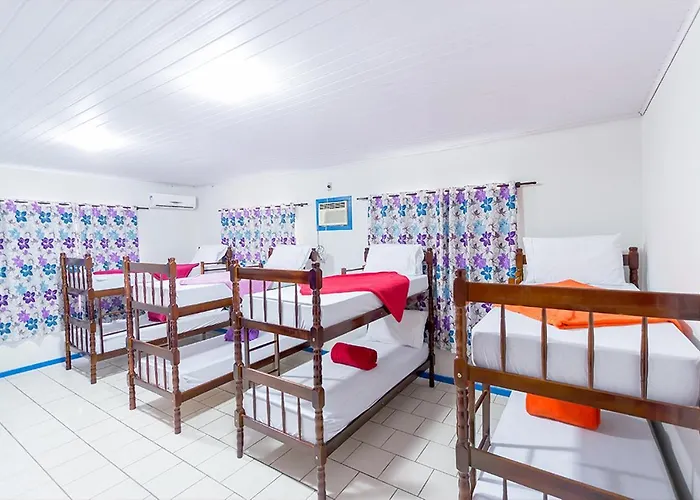 Cabanas Hostel & Suites