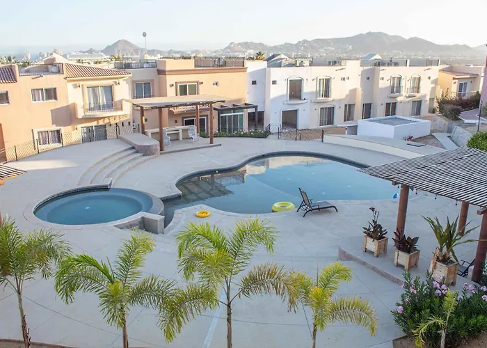 Private Villa In Gated Community Pet-Friendly