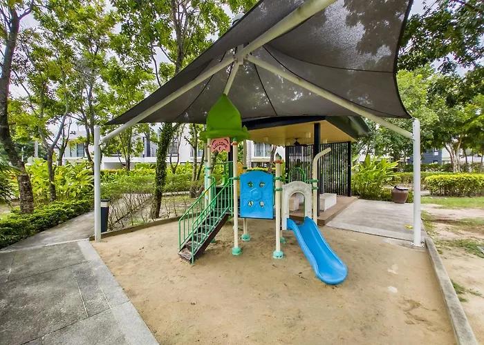 Townhouse In Laguna Park