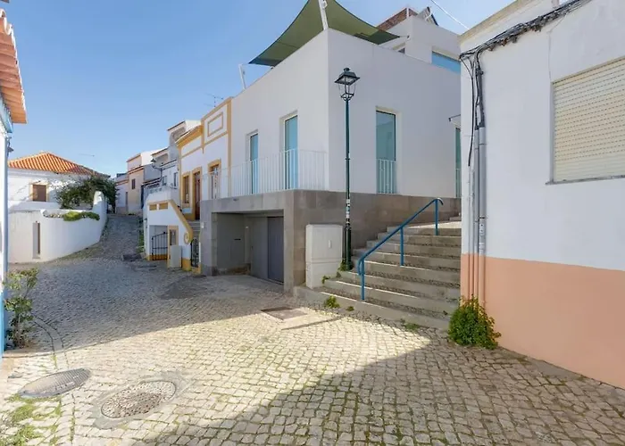 Casa Lima - State Of The Art Villa With Views And Pool In Ferragudo