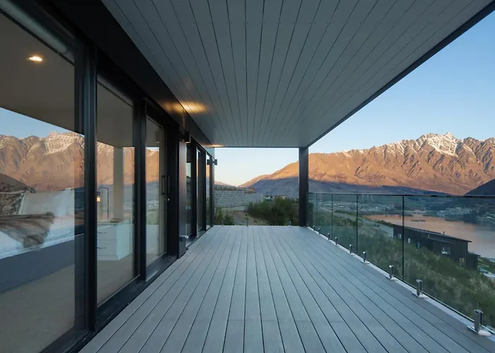 Sky Villa A- Free Parking- Gas Fire- Garage- Ac