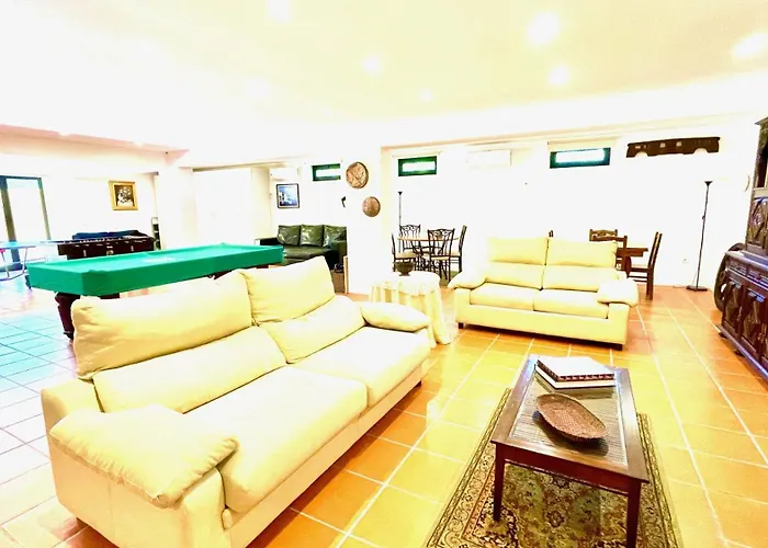 Villa Amarela