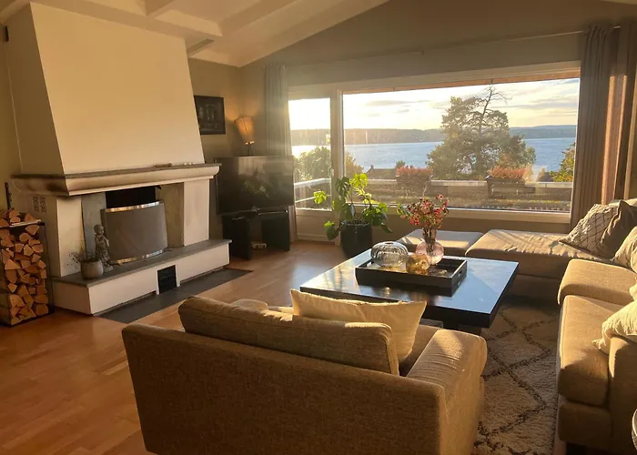 Large Villa With Garden And Beautiful Sea View