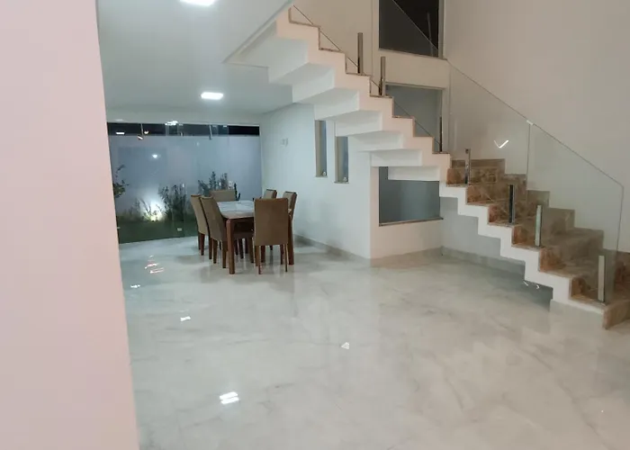 Mansão Climatizada com piscina e churrasqueira