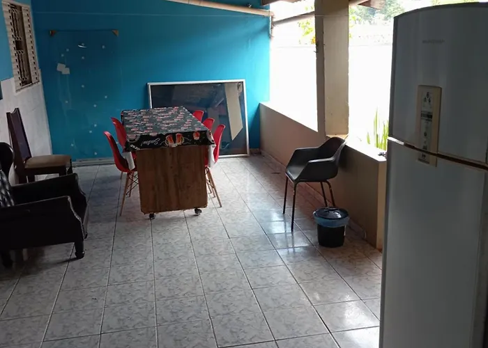 Casa De Fundo Da Martinha
