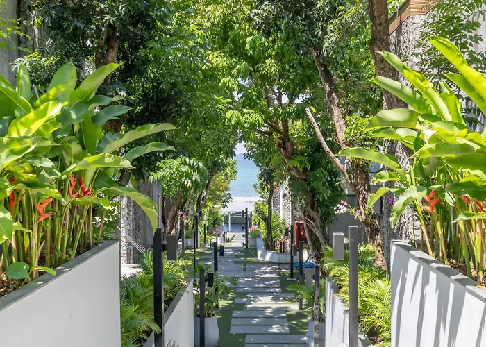 Phuket Moonlit Bay Seaview Resort & Spa