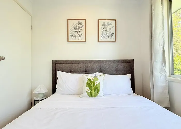 Family Comfort Modern 3Br Retreat