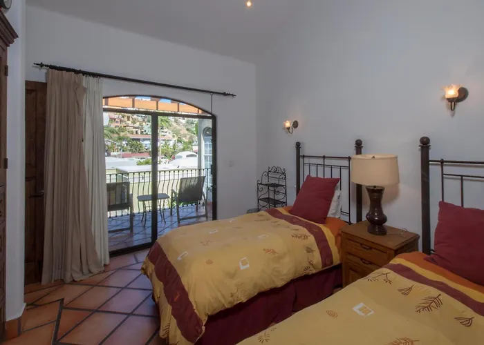 Villa De Tres Hermanas By Cabo Villas