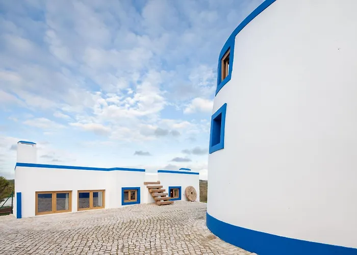 The Indigo Windmill Retreat, Peniche