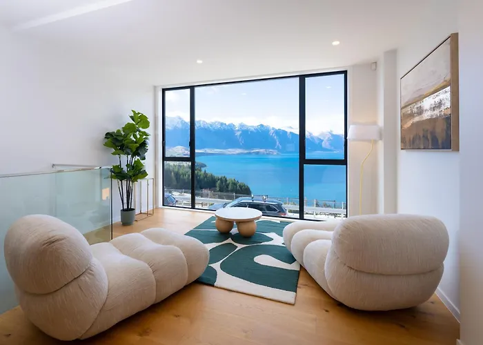 The Alpine Lakeview Luxe Retreat IV By Peakhost