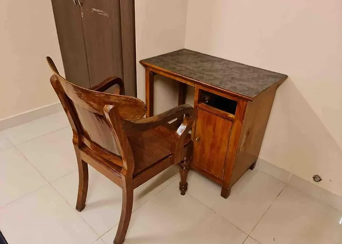 The Den -Villa -1 Or 2Bhk -Near - Airport -It Park