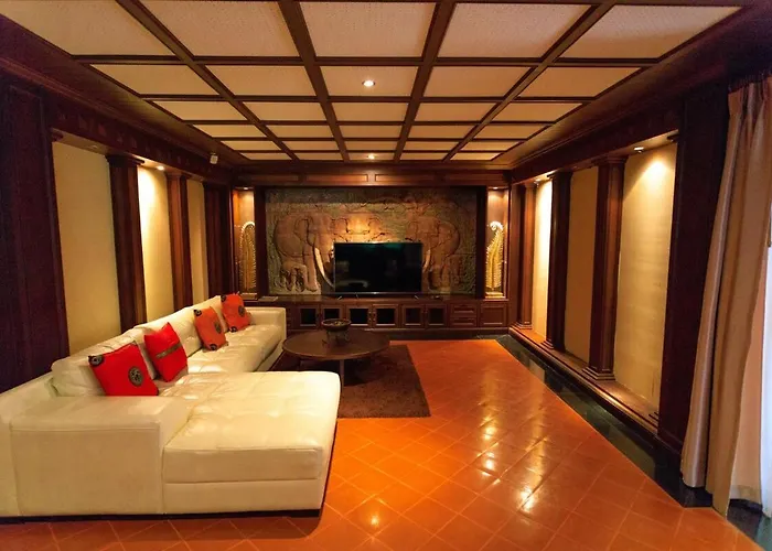 Classic Cozy Thai Villa Big Pool Party Ok