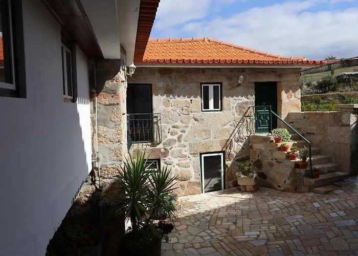 Quinta Da Lage Agroturismo E Enoturismo
