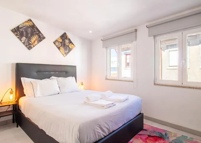 Alto Da Lapa House W Parking By Lovelystay