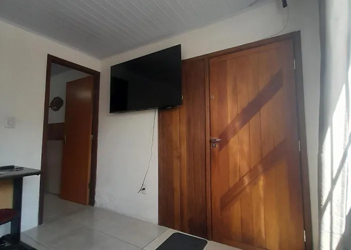 Casa inteira com patio ,localização Pelotas Rio Grande do Sul Brasil