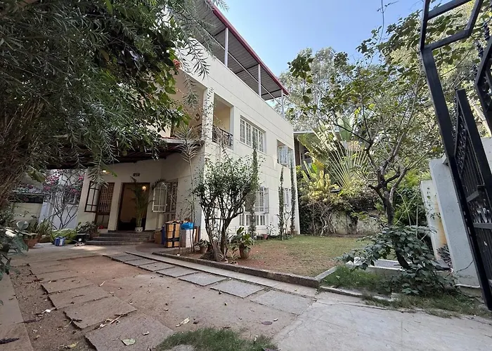 White House - 3 Bhk Independent Floor In A Villa