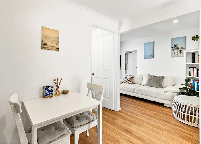 2Br Home Near Suncorp In Paddington Freeparking