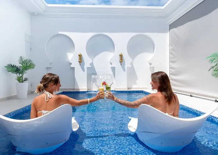 Halisi Villas