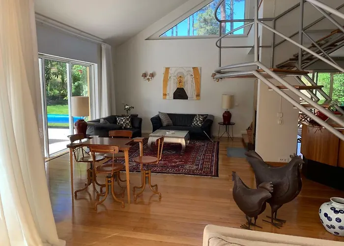Aroeira Villa Near Lisbon- Daydream Pt